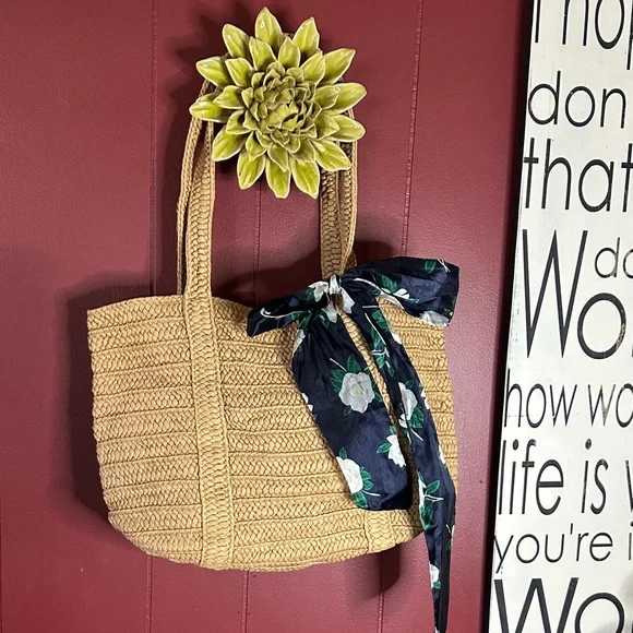 Draper James Straw Bag - Picture 1 of 4